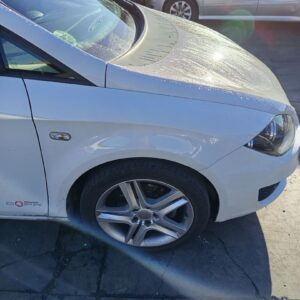 ALETA DELANTERA DERECHA SEAT LEON (1P1)