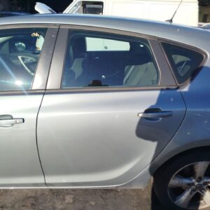 PUERTA TRASERA IZQUIERDA OPEL ASTRA J BERLINA 5P