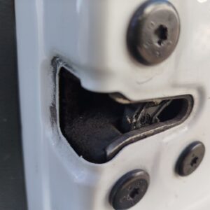 CERRADURA PUERTA DELANTERA DERECHA DACIA SANDERO II