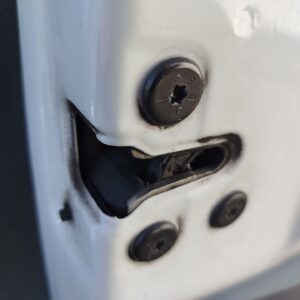 CERRADURA PUERTA TRASERA DERECHA DACIA SANDERO II