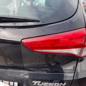 PILOTO TRASERO DERECHO INTERIOR HYUNDAI TUCSON (TL)