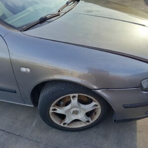 ALETA DELANTERA DERECHA SEAT LEON (1M1)