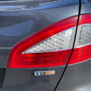 PILOTO TRASERO DERECHO INTERIOR FORD MONDEO BERLINA (CA2)