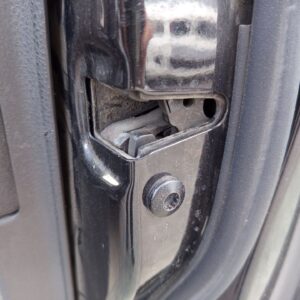 CERRADURA PUERTA DELANTERA DERECHA VOLKSWAGEN POLO IV (9N1)