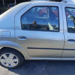 PUERTA TRASERA DERECHA DACIA LOGAN 1
