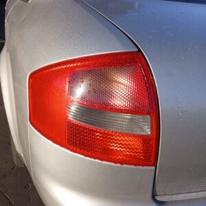 PILOTO TRASERO IZQUIERDO AUDI A6 BERLINA (4B2)