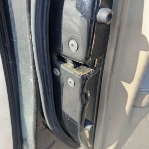 CERRADURA PUERTA DELANTERA IZQUIERDA TOYOTA AVENSIS WAGON (T25)