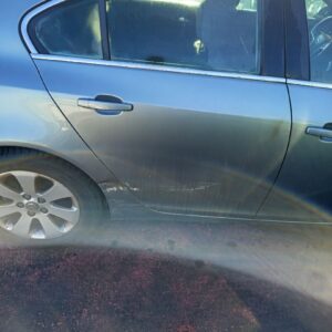 PUERTA TRASERA DERECHA OPEL INSIGNIA BERLINA