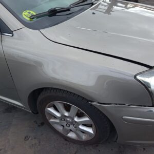 ALETA DELANTERA DERECHA TOYOTA AVENSIS BERLINA (T25)