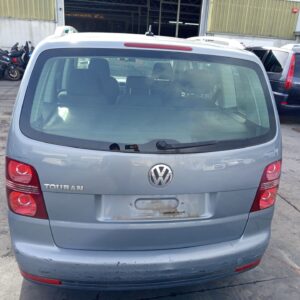 PORTON TRASERO VOLKSWAGEN TOURAN (1T2)