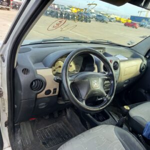 SALPICADERO PEUGEOT PARTNER (S2)