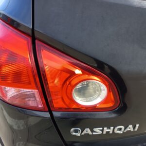 PILOTO TRASERO IZQUIERDO INTERIOR NISSAN QASHQAI (J10)