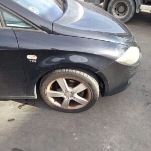 ALETA DELANTERA DERECHA SEAT LEON (1P1)
