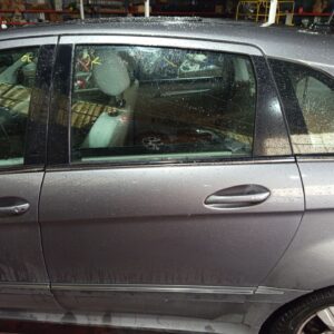 PUERTA TRASERA IZQUIERDA MERCEDES-BENZ CLASE B (BM 245)