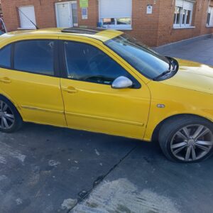 ESTRIBOS LATERALES SEAT LEON (1M1)