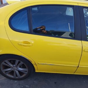 PUERTA TRASERA DERECHA SEAT LEON (1M1)