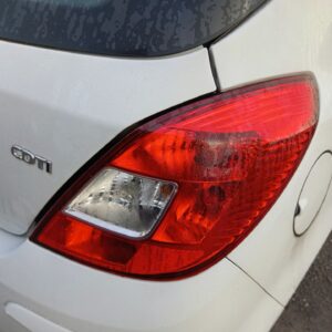 PILOTO TRASERO DERECHO OPEL CORSA D