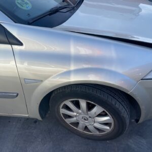 ALETA DELANTERA DERECHA RENAULT MEGANE II CLASSIC BERLINA