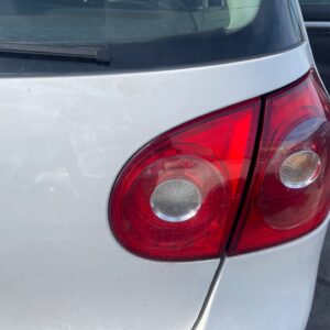 PILOTO TRASERO DERECHO INTERIOR VOLKSWAGEN GOLF V (1K1)(10.2003)