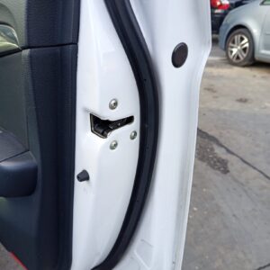 CERRADURA PUERTA DELANTERA DERECHA HYUNDAI I40 (VF)