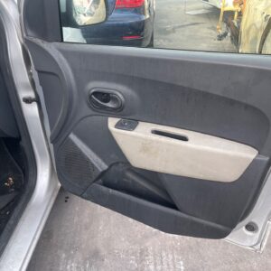 ELEVALUNAS DELANTERO DERECHO DACIA DOKKER