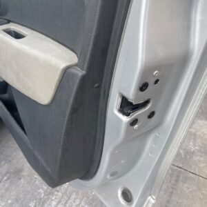 CERRADURA PUERTA DELANTERA DERECHA DACIA DOKKER