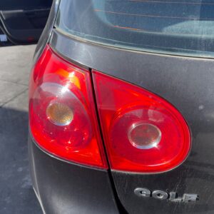 PILOTO TRASERO IZQUIERDO INTERIOR VOLKSWAGEN GOLF V (1K1)(10.2003)