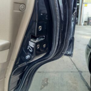 CERRADURA PUERTA TRASERA DERECHA KIA SPORTAGE (KM)