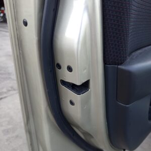 CERRADURA PUERTA DELANTERA IZQUIERDA MAZDA 3 BERLINA (BK)