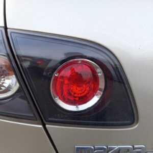 PILOTO TRASERO IZQUIERDO INTERIOR MAZDA 3 BERLINA (BK)