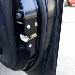 CERRADURA PUERTA DELANTERA DERECHA HONDA FR-V (BE)