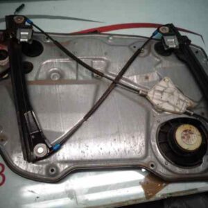 ELEVALUNAS DELANTERO DERECHO SEAT CORDOBA BERLINA (6L2)