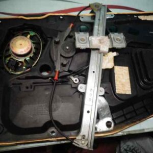 ELEVALUNAS DELANTERO IZQUIERDO FORD FIESTA (CBK)