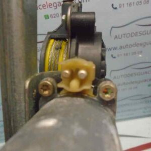 ELEVALUNAS TRASERO DERECHO MERCEDES-BENZ CLASE E (BM 210) BERLINA