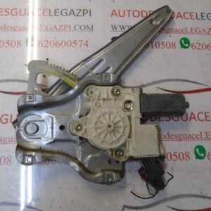 ELEVALUNAS TRASERO DERECHO TOYOTA AVENSIS BERLINA (T25)