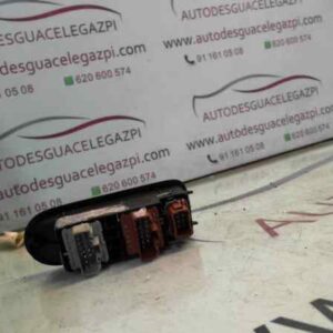 MANDO ELEVALUNAS DELANTERO IZQUIERDO RENAULT MEGANE II BERLINA 5P