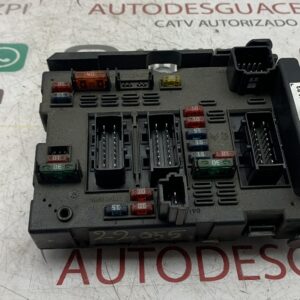 CAJA RELES / FUSIBLES PEUGEOT 206