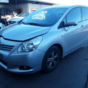 DEFENSA DELANTERA TOYOTA VERSO (AUR2/ZGR2)