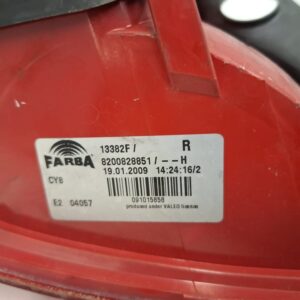 PILOTO TRASERO DERECHO RENAULT CLIO III