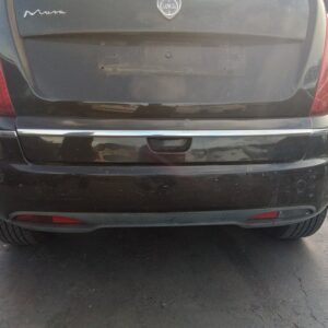 PARAGOLPES TRASERO LANCIA MUSA (184)