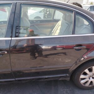 PUERTA TRASERA IZQUIERDA SKODA SUPERB (3U4)