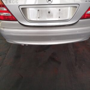 PARAGOLPES TRASERO MERCEDES-BENZ CLASE C (BM 203) BERLINA