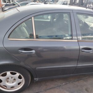 PUERTA TRASERA DERECHA MERCEDES-BENZ CLASE E (BM 211) BERLINA