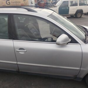 PUERTA DELANTERA DERECHA VOLKSWAGEN PASSAT VARIANT (3B6)