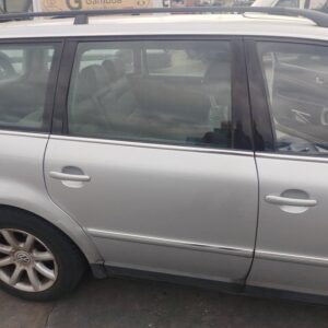 PUERTA TRASERA DERECHA VOLKSWAGEN PASSAT VARIANT (3B6)
