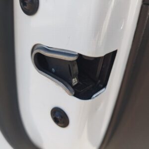 CERRADURA PUERTA DELANTERA IZQUIERDA CHEVROLET CRUZE