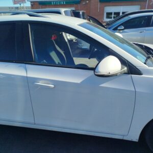 PUERTA DELANTERA DERECHA CHEVROLET CRUZE