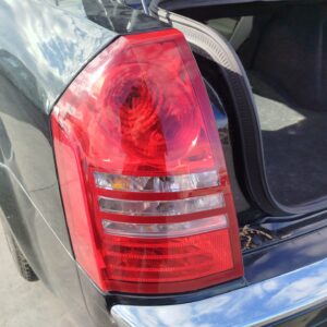 PILOTO TRASERO IZQUIERDO CHRYSLER 300C (LE/LX)