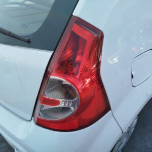 PILOTO TRASERO DERECHO DACIA SANDERO