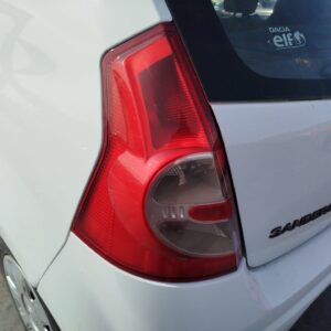 PILOTO TRASERO IZQUIERDO DACIA SANDERO